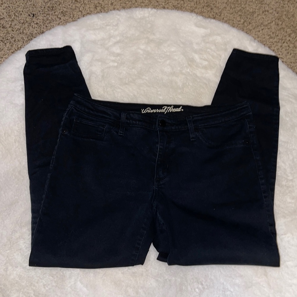 EUC black Universal Thread mid rise Jeggings, size 12R